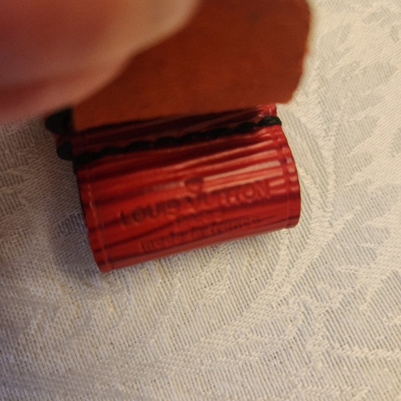 Louis Vuitton Red Epi Luggage Tag and Poignet - Picture 11 of 12